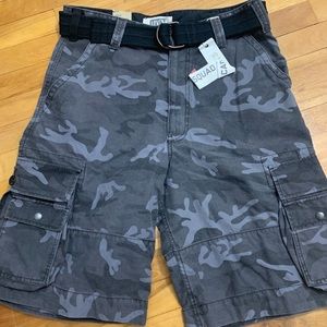 🍃NEW LEVI’S MEN CAMOUFLAGE SHORTS🍃